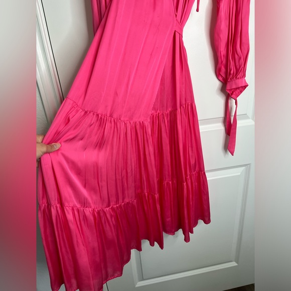 NWT MUNTHE Helmet Satin Wrap
Dress Pink MIDI Size 34 = US 2 - Picture 7 of 14